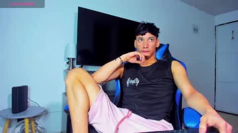 Lyam online show from April 14, 2026, 6:19 am