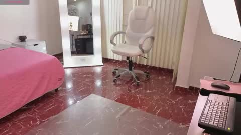  Lycoris  online show from April 13, 2026, 9:31 pm