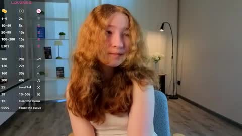 Snapshot of lydaerne chatting on May 14, 2026, 1:23 am Call me Liddy Im so new here show me how to get fun here please online show from May 14, 2026, 1:23 am