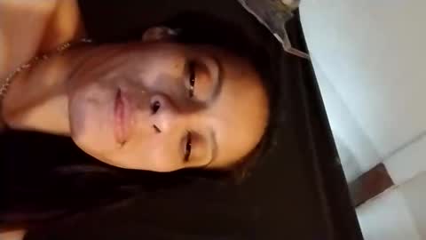 lydiasarch online show from November 22, 2025, 12:26 pm