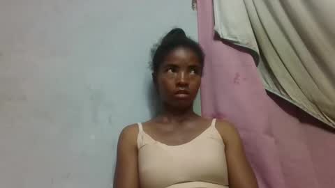 lydie856696 online show from April 20, 2026, 6:42 pm