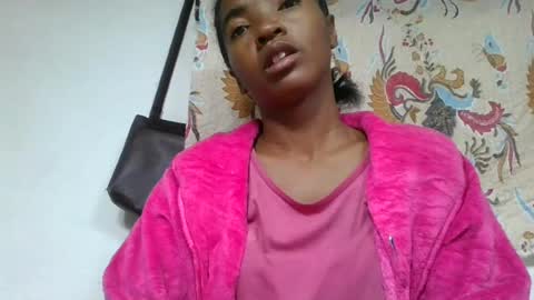 lydie856696 online show from July 10, 2026, 3:33 am