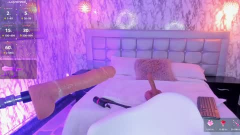 Lyen Rae  online show from January 1, 2025, 9:39 am