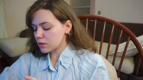 hi im Lyle online show from February 5, 2025, 3:13 am