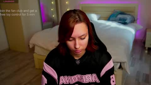 Snapshot of lylianrosse chatting on October 26, 2025, 7:03 am Lylian online show from October 26, 2025, 7:03 am