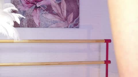 Snapshot of lyly_loveyou chatting on February 1, 2025, 11:43 am Lyly online show from February 1, 2025, 11:43 am