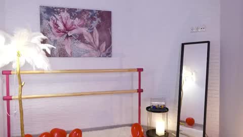 Snapshot of lyly_loveyou chatting on February 10, 2025, 5:25 am Lyly online show from February 10, 2025, 5:25 am
