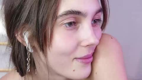 Snapshot of lyly_loveyou chatting on February 16, 2025, 12:43 pm Lyly online show from February 16, 2025, 12:43 pm