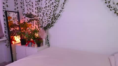 Snapshot of lyly_loveyou chatting on February 28, 2025, 5:37 am Lyly online show from February 28, 2025, 5:37 am