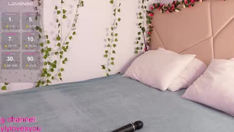 Snapshot of lyly_loveyou chatting on October 7, 2025, 5:48 am Lyly online show from October 7, 2025, 5:48 am