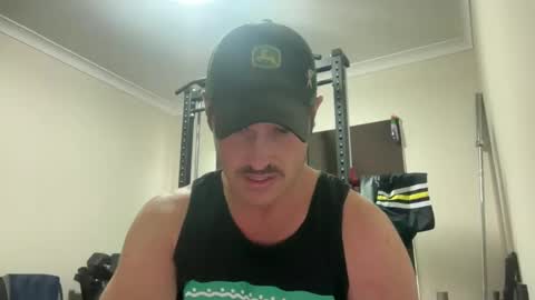 LYMBOZZ online show from December 13, 2024, 6:31 am