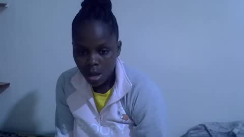 lyn_anna online show from May 15, 2026, 11:34 pm