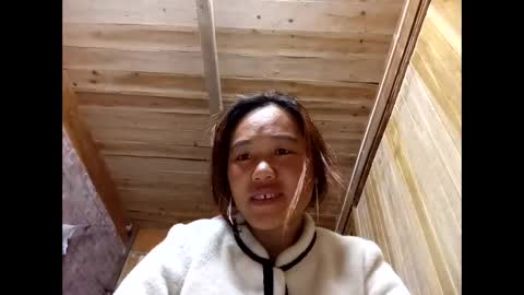 Snapshot of lyn_eva chatting on March 8, 2026, 10:13 pm lyn_eva online show from March 8, 2026, 10:13 pm