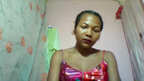 lyndah19 online show from February 16, 2026, 4:08 am