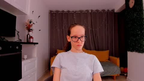 Sara online show from January 30, 2025, 1:44 am