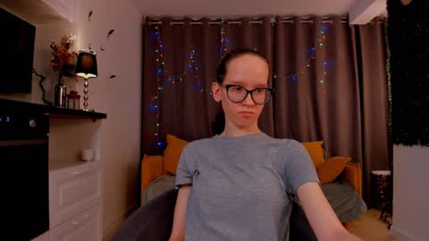 Sara online show from February 1, 2025, 7:13 pm