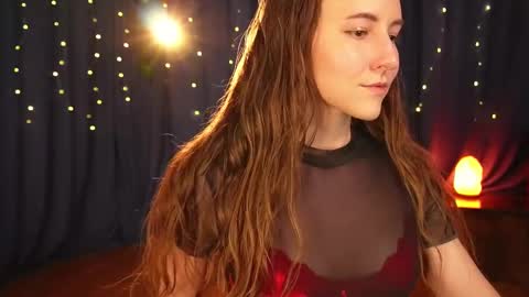 Snapshot of lynn_feline chatting on March 11, 2025, 6:10 am Lynn online show from March 11, 2025, 6:10 am