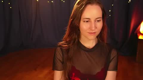 Snapshot of lynn_feline chatting on March 11, 2025, 9:13 am Lynn online show from March 11, 2025, 9:13 am