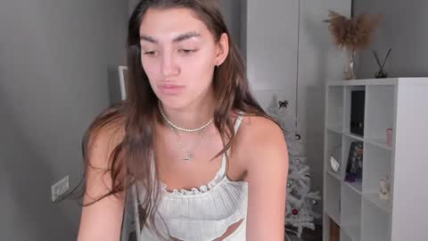  LYNN  online show from January 4, 2025, 6:19 am