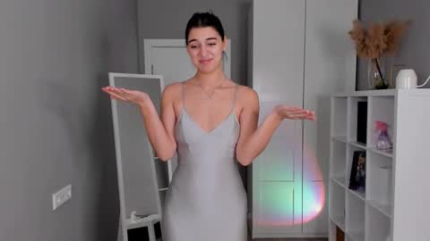  LYNN  online show from February 11, 2025, 6:19 am