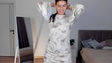  LYNN  online show from January 10, 2026, 6:15 am