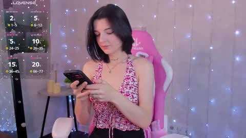 Lynn online show from October 13, 2025, 1:05 am