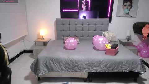 Snapshot of lynn_turner_ chatting on April 19, 2026, 12:15 pm lynn_turner_ online show from April 19, 2026, 12:15 pm