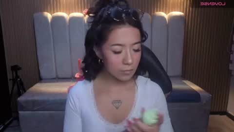 Snapshot of lynn_turner_ chatting on July 15, 2026, 1:49 pm lynn_turner_ online show from July 15, 2026, 1:49 pm