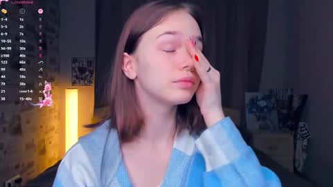 Cozy Lynns room online show from February 2, 2026, 8:35 am