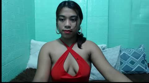 Snapshot of lynskaye2005 chatting on July 11, 2026, 9:27 pm Lyn online show from July 11, 2026, 9:27 pm