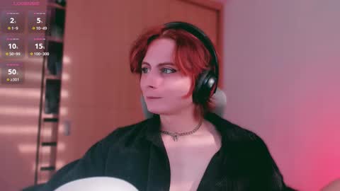 Lyodass online show from February 18, 2025, 10:36 pm