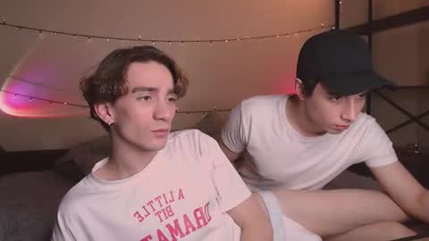 KennyEliot online show from October 25, 2025, 2:24 pm