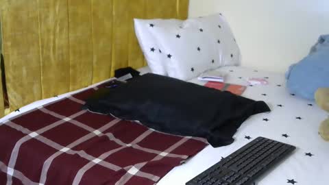 Snapshot of lyra102 chatting on September 16, 2025, 9:21 am Lyra online show from September 16, 2025, 9:21 am