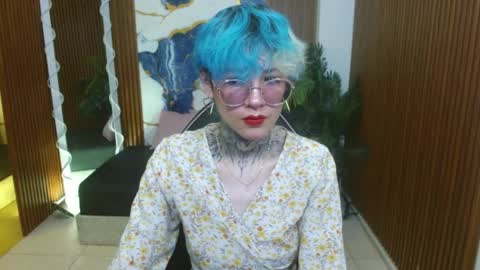 lyra_tay online show from April 9, 2026, 7:08 pm