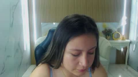 Snapshot of lyrafrost_s chatting on May 23, 2026, 12:31 pm lyrafrost_s online show from May 23, 2026, 12:31 pm