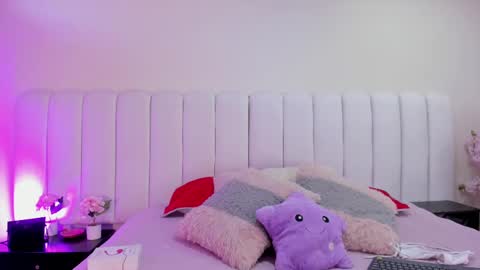 Snapshot of lyzzi_smith01 chatting on September 9, 2025, 11:43 am Lizzy smith online show from September 9, 2025, 11:43 am