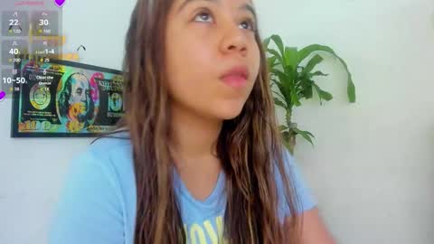 Snapshot of m1lk_choc chatting on October 30, 2025, 3:13 pm Mila online show from October 30, 2025, 3:13 pm