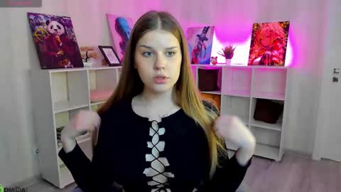 Amber online show from February 18, 2026, 8:10 am