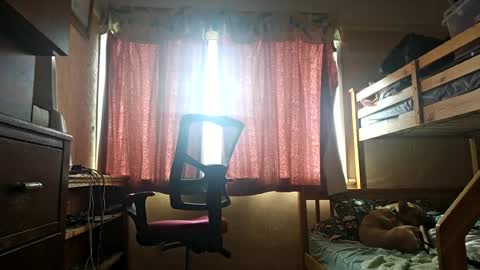 Snapshot of m536327 chatting on July 4, 2026, 12:11 pm Fantasy guy online show from July 4, 2026, 12:11 pm