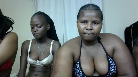 m_pretty_p online show from December 3, 2024, 8:05 am