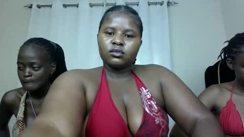 m_pretty_p online show from December 7, 2024, 10:56 am