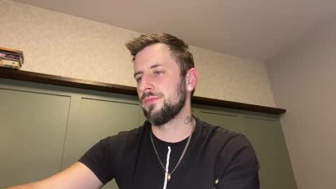 Snapshot of m_stephen chatting on February 18, 2026, 4:41 am m_stephen online show from February 18, 2026, 4:41 am