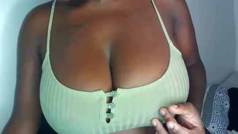 m_tits3 online show from September 12, 2025, 2:22 am