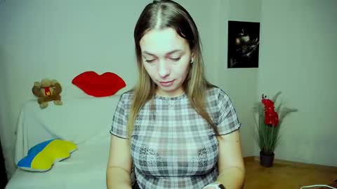 Vikki online show from November 9, 2025, 8:01 am