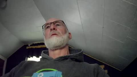 mac8181 online show from January 25, 2025, 9:25 pm