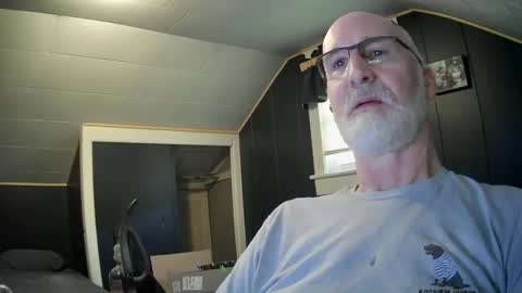 mac8181 online show from March 23, 2026, 8:35 pm