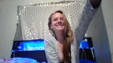 maceyloves online show from May 1, 2026, 2:05 am