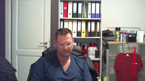 macfly67 online show from February 4, 2025, 10:13 pm