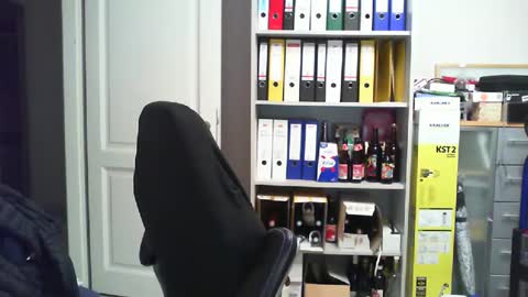 macfly67 online show from November 12, 2025, 6:30 pm