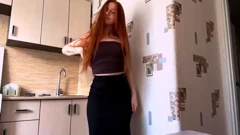 Nicole online show from June 22, 2026, 3:25 am